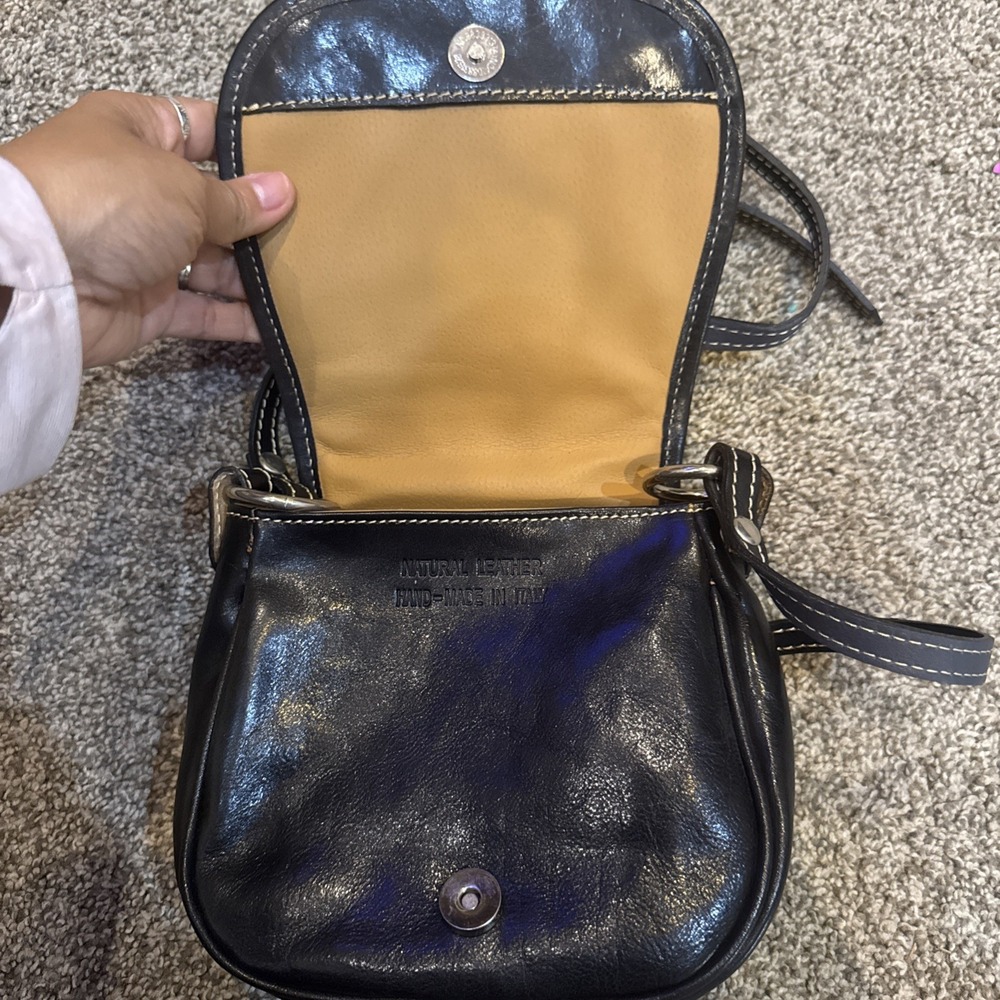 Vera‎ Pelle Italian Leather Black  Crossbody Bag - Picture 7 of 11